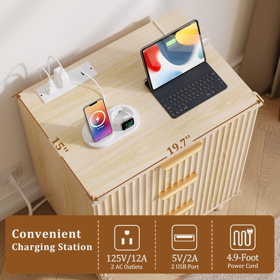 Aufeile Fluted Nightstand for Bedroom with Charging Station, Modern Bedside Table with 3 Drawers, Wood Sofa Side End Table for Bedroom, Living Room, Natural
