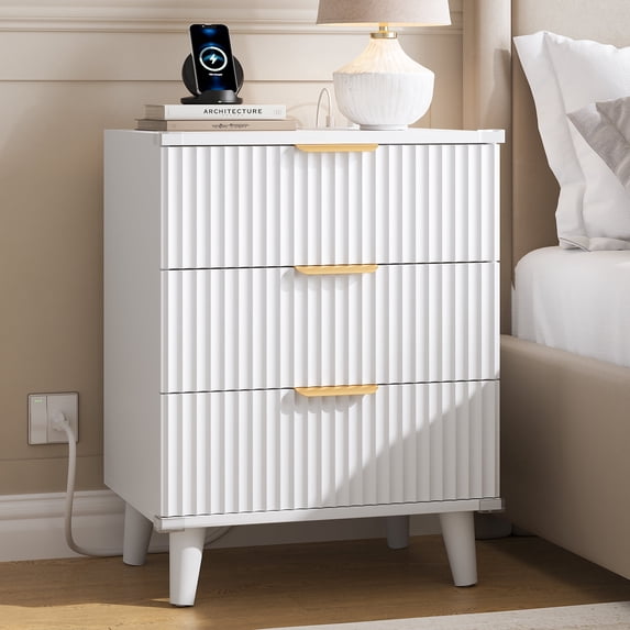 Aufeile Fluted Nightstand for Bedroom with Charging Station, Modern Bedside Table with 3 Drawers, Wood Sofa Side End Table for Bedroom, Living Room, White