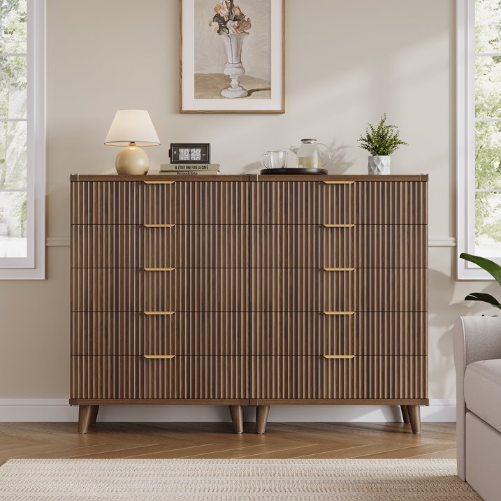 Aufeile 39.4" Tall Dresser for Bedroom, 5 Drawer Fluted Wood Dresser, Modern Chest of Drawers with Wave Panel, Slim Storage Cabinet for Small Spaces, Walnut